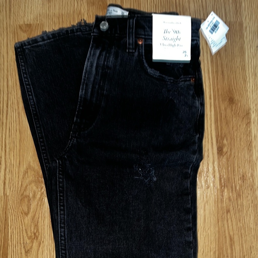 ABERCROMBIE & FITCH THE 90s Straight Ultra High Rise Jeans 26 2s